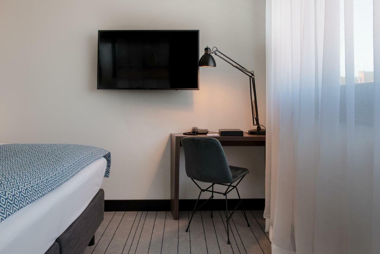 Pierdrei Hotel Hafencity ハンブルク エクステリア 写真